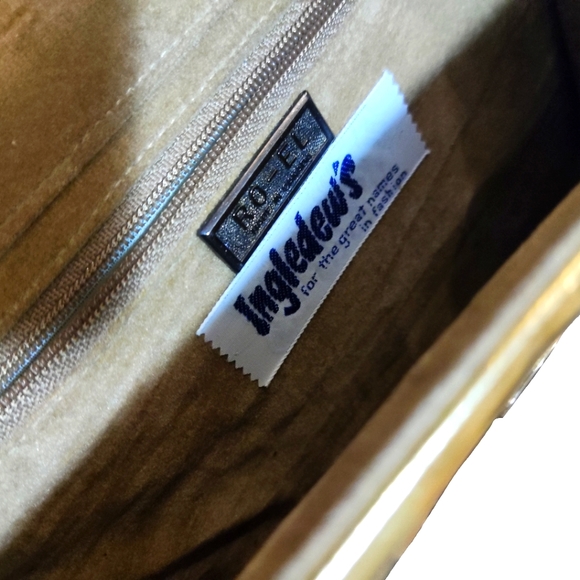 Vintage gold leather hand back with long strap - Picture 6 of 6